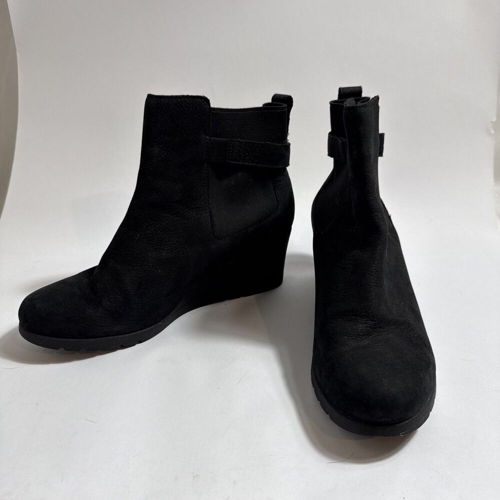 UGG Femme Ankle Boots Womens 9.5 Black Suede Wedge 2.5” Heel Rubber Sole